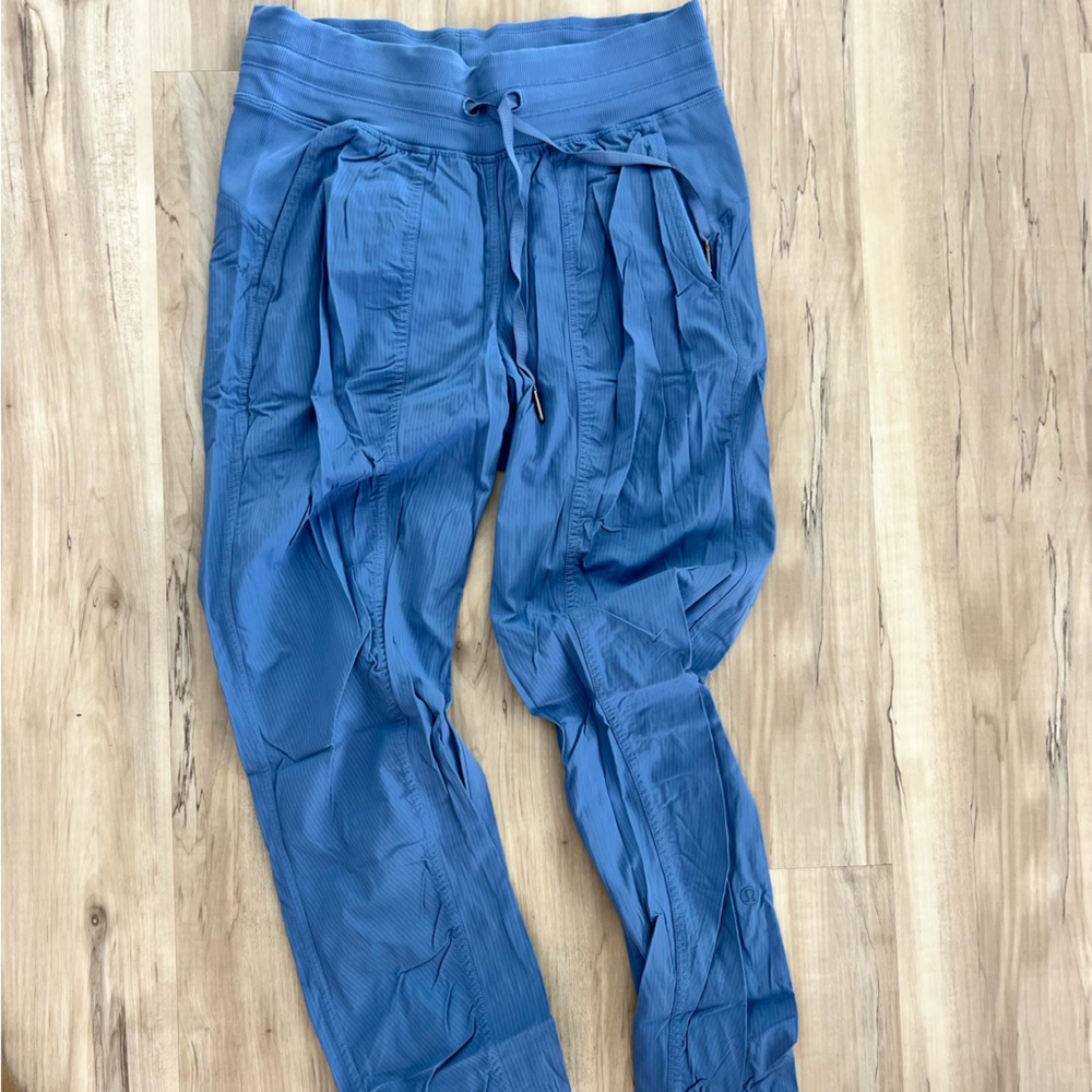 Women's  Blue Lululemon jogger Pants